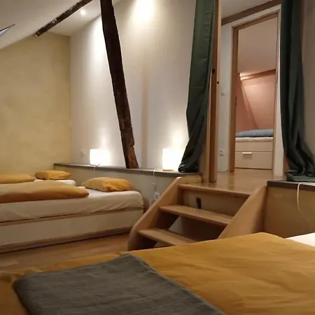 Grande Maison Conviviale Dans Centre Historique * Mur-de-Barrez