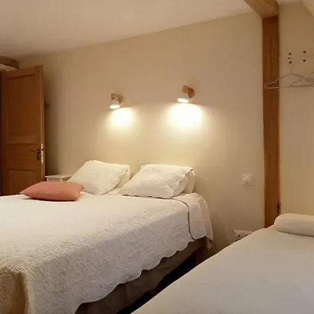Grande Maison Conviviale Dans Centre Historique Mur-de-Barrez