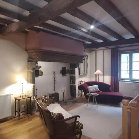 Grande Maison Conviviale Dans Centre Historique Casa vacanze Mur-de-Barrez