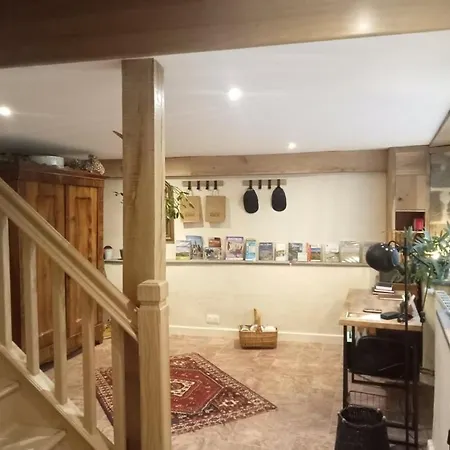 Grande Maison Conviviale Dans Centre Historique Mur-de-Barrez